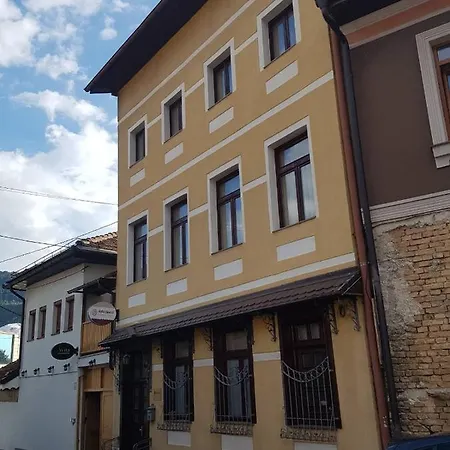 Ada Hotel